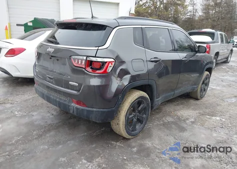 2019 Jeep Compass Latitude 4X4 from USA, damaged, VIN 3C4NJDBB4KT594008